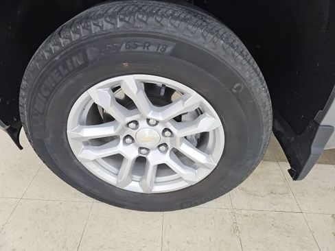 Used 2023 Chevrolet Silverado 1500 LT AWD/4WD image 24