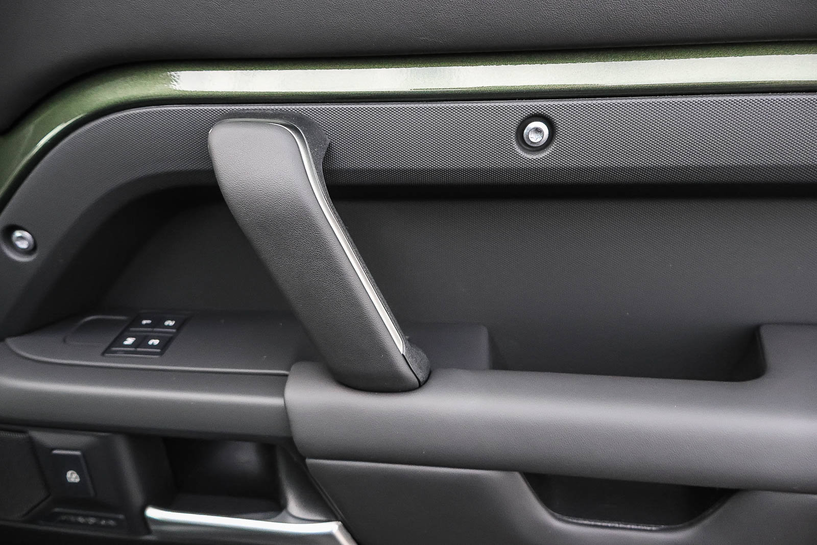 New 2026 Land Rover Defender 110 S AWD/4WD image 18