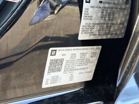 Used 2020 GMC Sierra 1500 SLT AWD/4WD image 28