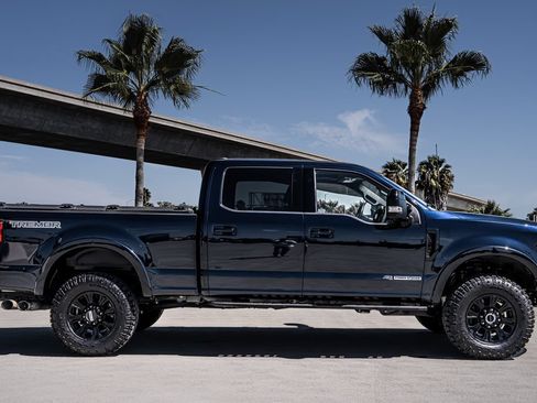 Used 2022 Ford F250 Lariat w/ Tremor Off-Road Package AWD/4WD image 6