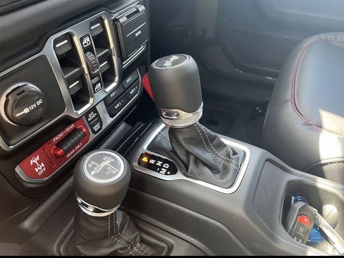 New 2026 Jeep Wrangler Unlimited Rubicon image 25