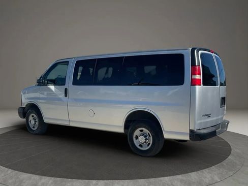 Used 2016 Chevrolet Express 2500 LS image 5