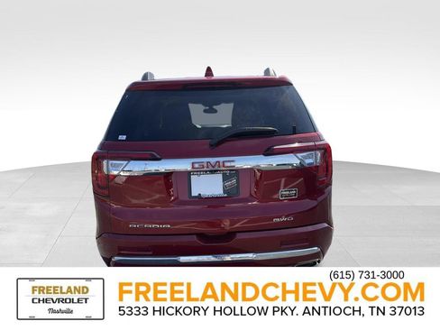 Used 2023 GMC Acadia Denali image 4