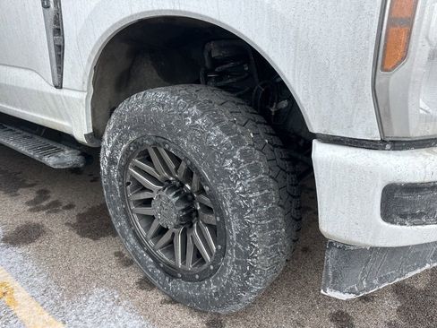 Used 2024 Ford F250 XLT image 4