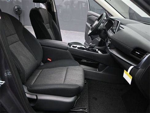 New 2026 Nissan Rogue SV image 27