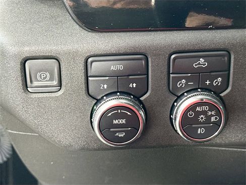 Used 2023 GMC Sierra 1500 Elevation image 22