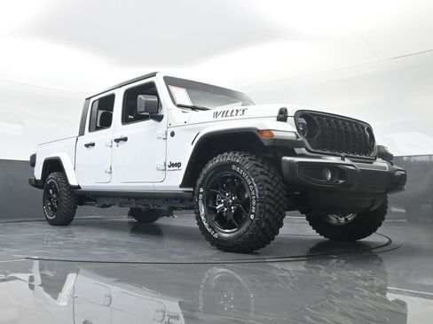 Used 2024 Jeep Gladiator Sport image 67