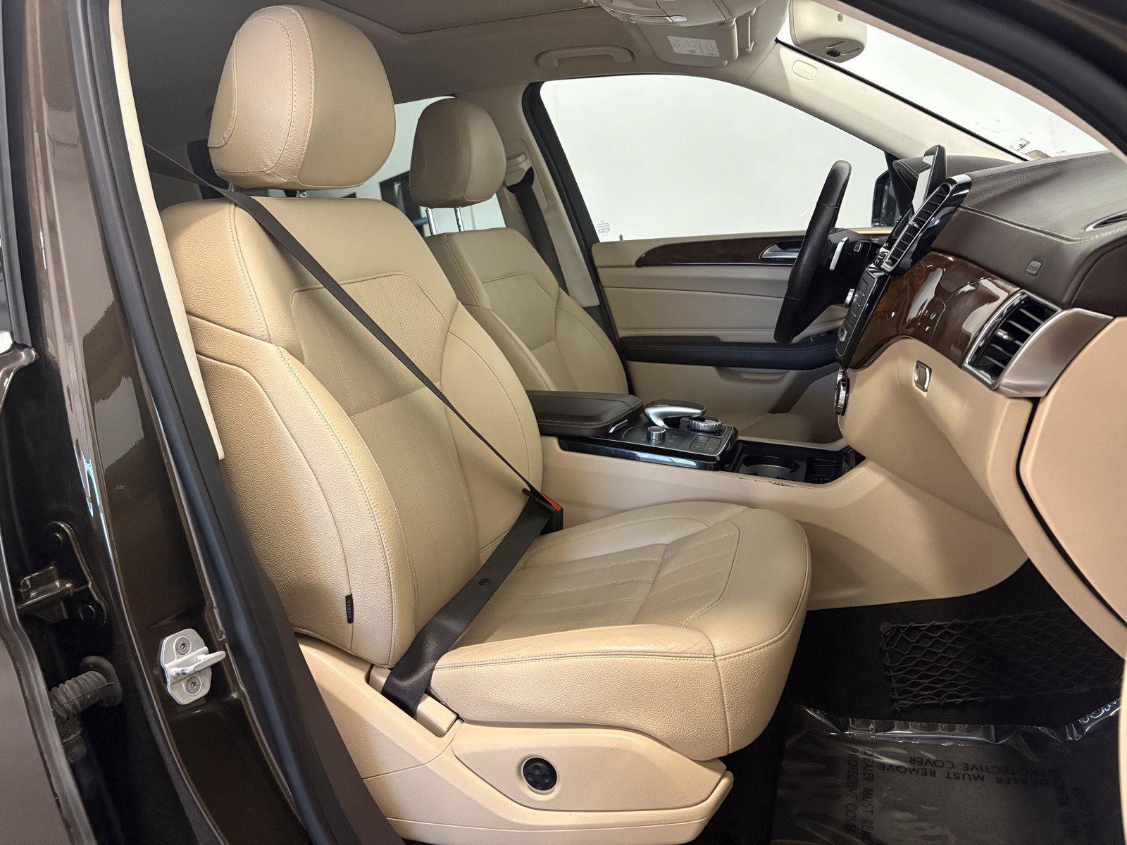 Used 2017 Mercedes-Benz GLS 450 4MATIC image 45