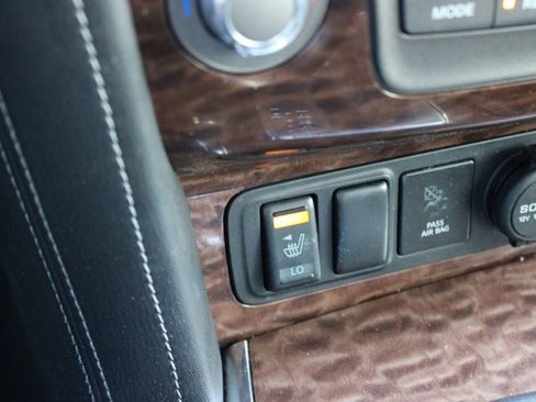 Used 2019 Nissan Armada SL w/ Premium Package image 45