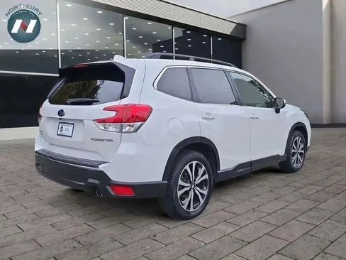Used 2021 Subaru Forester Limited image 5