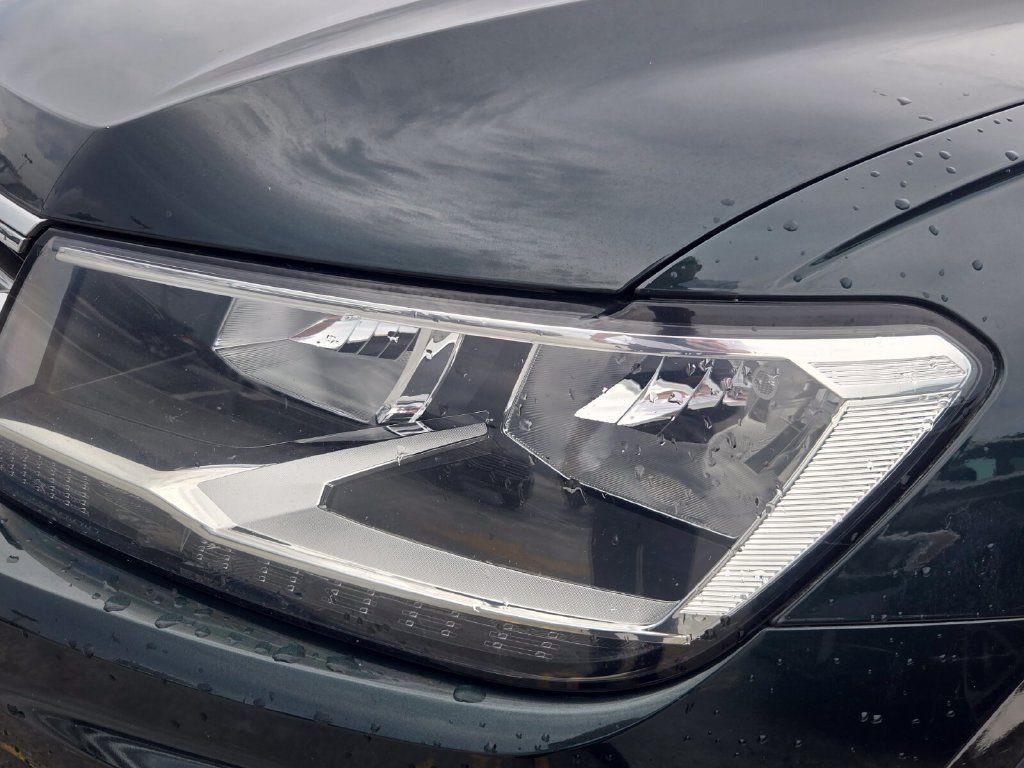 Used 2019 Volkswagen Tiguan SEL FWD image 6
