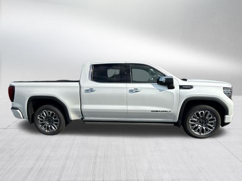 Used 2024 GMC Sierra 1500 Denali Ultimate AWD/4WD image 9