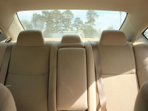 Used 2014 Nissan Altima 2.5 S w/ Display Audio Package FWD image 12