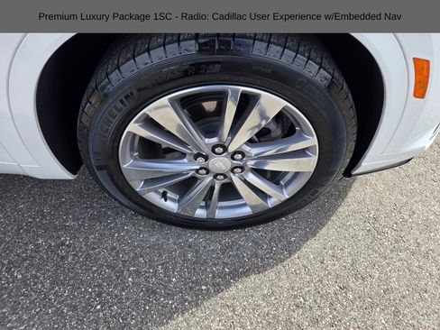 Used 2023 Cadillac XT6 Premium Luxury image 12