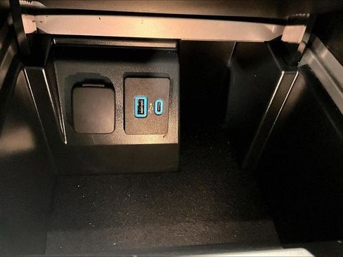 Used 2022 Ford Explorer Timberline w/ Timberline Technology Package image 31