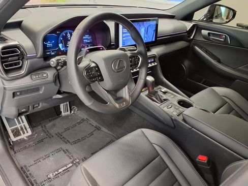 Used 2026 Lexus IS 350 F Sport w/ Technology Package RWD image 19