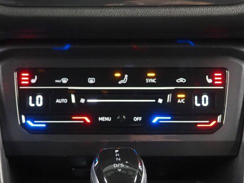 Used 2024 Volkswagen Tiguan SE R-Line w/ MDO Package, Three-Row image 26