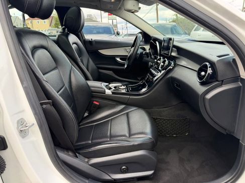 Used 2016 Mercedes-Benz C 300 4MATIC Sedan image 26