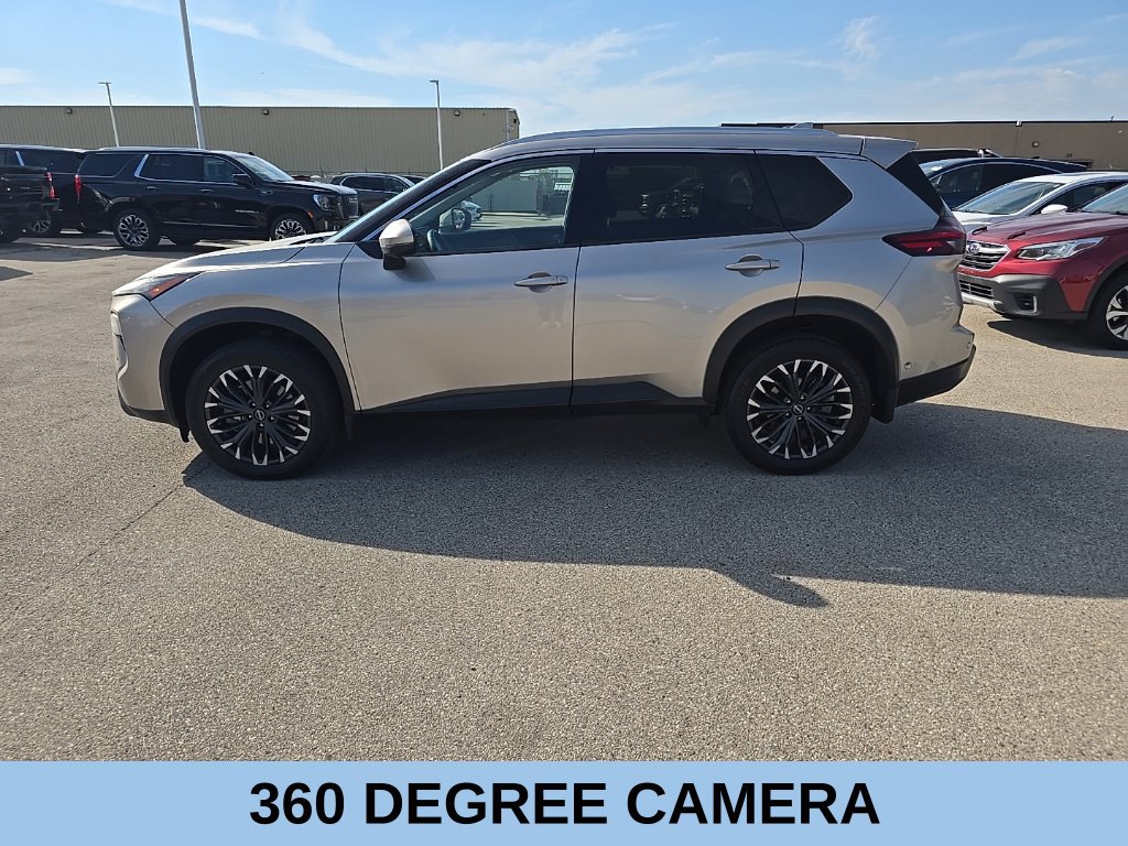 Used 2025 Nissan Rogue SL w/ Tech Package AWD/4WD image 3