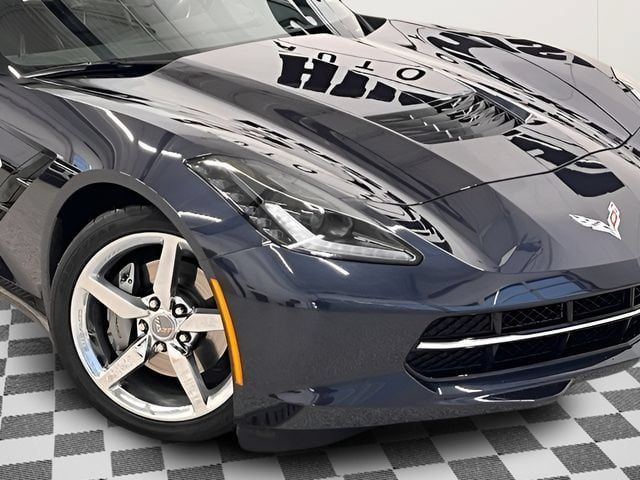 Used 2015 Chevrolet Corvette Stingray Convertible w/ 3LT Preferred Equipment Group RWD image 23