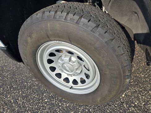 Used 2024 Chevrolet Silverado 1500 W/T w/ Trailering Package image 38