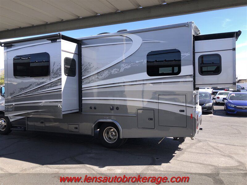 Used 2019 Mercedes-Benz Sprinter 170 image 10