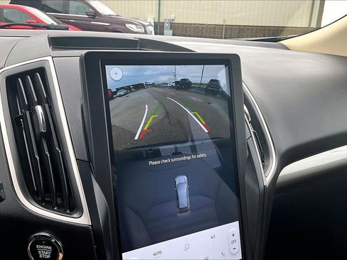 Used 2024 Ford Edge SEL w/ Convenience Package image 28