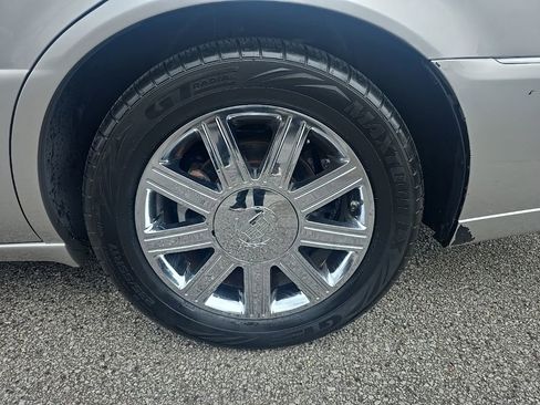 Used 2006 Cadillac DTS image 9