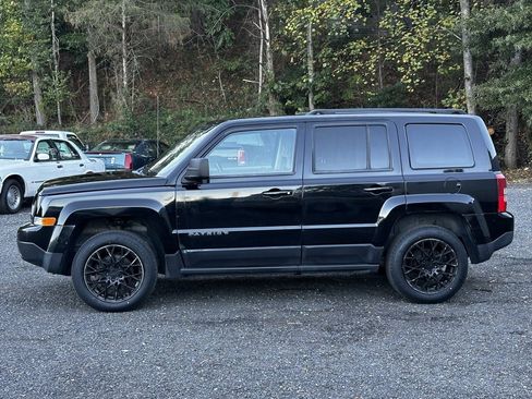 Used 2015 Jeep Patriot High Altitude image 4