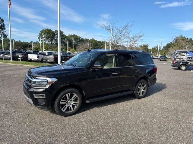 Used 2024 Ford Expedition Limited RWD image 10