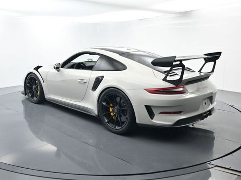 Used 2019 Porsche 911 GT3 RS image 3