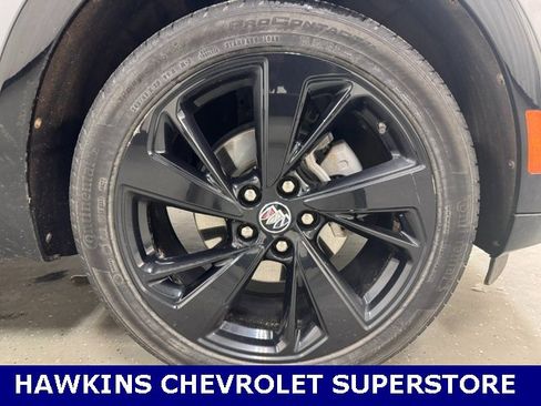 Used 2022 Buick Envision Essence w/ Technology Package I image 43