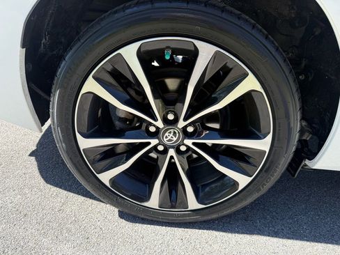Used 2017 Toyota Corolla SE image 13