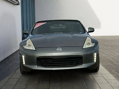 Used 2014 Nissan 370Z Touring w/ Sport Package image 8