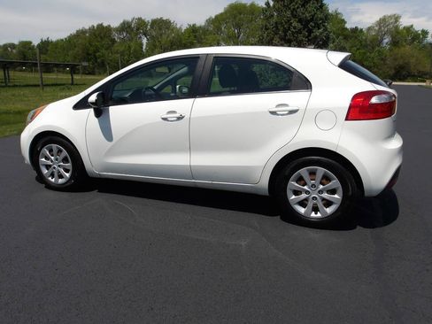 Used 2012 Kia Rio LX w/ PWR Pkg FWD image 11