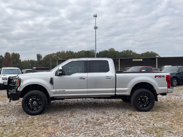 Used 2017 Ford F250 Platinum w/ FX4 Off-Road Package AWD/4WD image 4