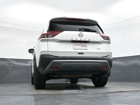 Used 2021 Nissan Rogue SV image 35