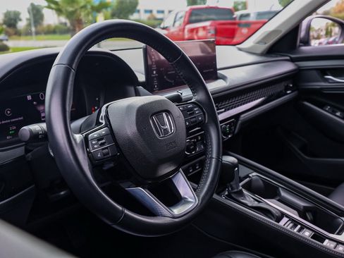 Used 2024 Honda Accord Touring image 14