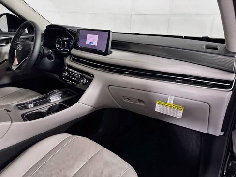 Certified 2026 INFINITI QX60 Pure w/ Cargo Package AWD/4WD image 41