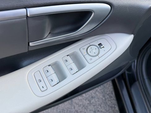 Used 2024 Hyundai Sonata SEL FWD image 12