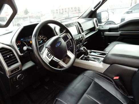 Used 2019 Ford F150 Lariat w/ Equipment Group 502A Luxury image 11