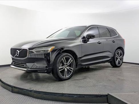 Used 2019 Volvo XC60 T5 Momentum w/ Premium Package FWD image 2