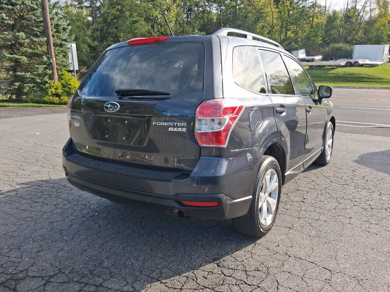 Used 2015 Subaru Forester 2.5i Premium w/ Popular Package #2 AWD/4WD image 11