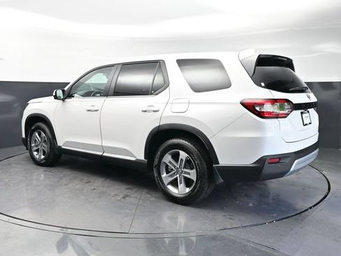 Used 2025 Honda Pilot EX-L image 7