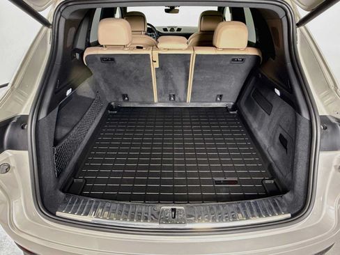 Certified 2023 Porsche Cayenne AWD/4WD image 27