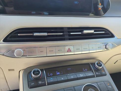 Used 2020 Hyundai Palisade Limited FWD image 11