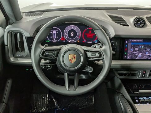 New 2026 Porsche Cayenne Coupe AWD/4WD image 15