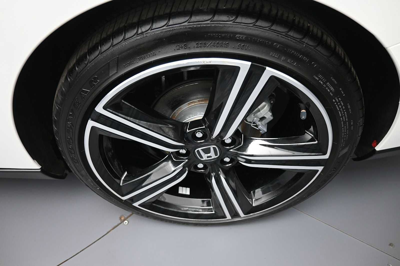 Used 2025 Honda Accord Sport image 14