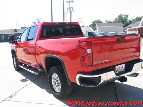 Used 2022 Chevrolet Silverado 2500 LT w/ Convenience Package AWD/4WD image 36