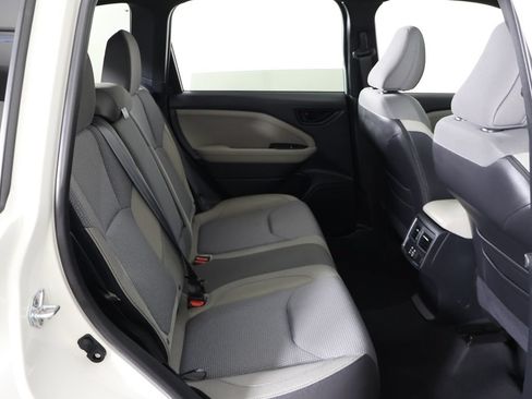 Used 2025 Subaru Forester Premium AWD/4WD image 36